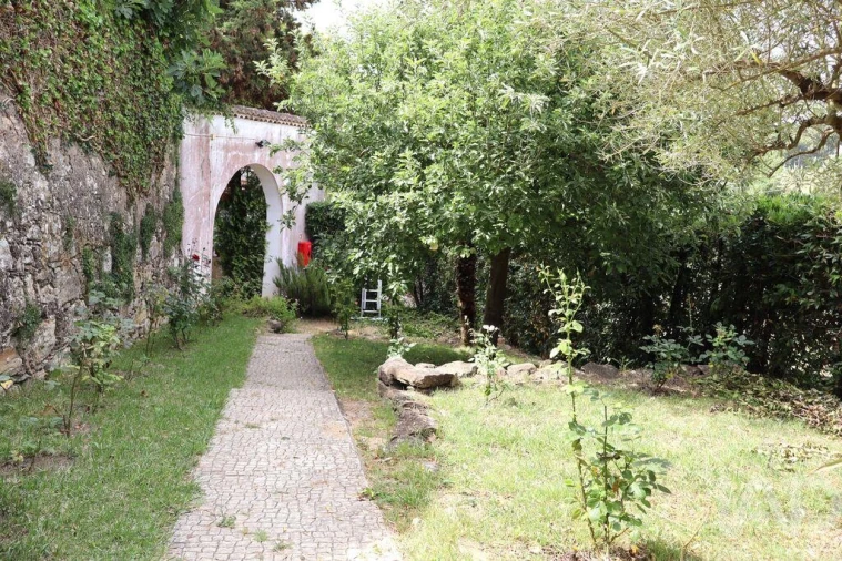Moradia para Venda em Dois Portos e Runa Foto 26