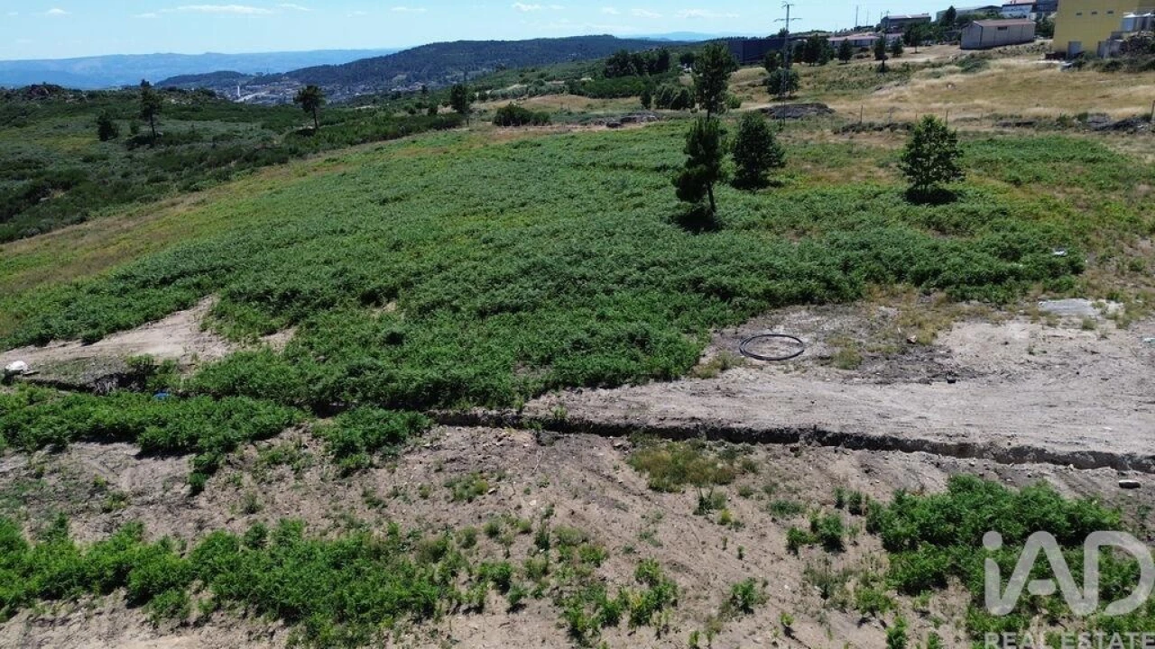 Terreno para Venda em Vila Chã Foto 8