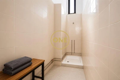 Armazém para Arrendamento em Santo Tirso, Couto (Santa Cristina e São Miguel) e Burgães