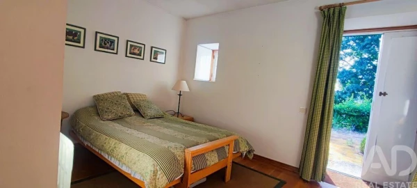 Moradia T4 para Venda em Loivo