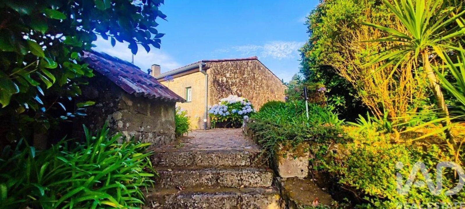 Moradia T4 para Venda em Loivo Foto 4