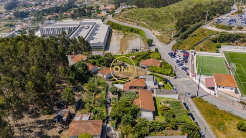 Moradia T2 para Venda em Oliveira (Santa Maria)