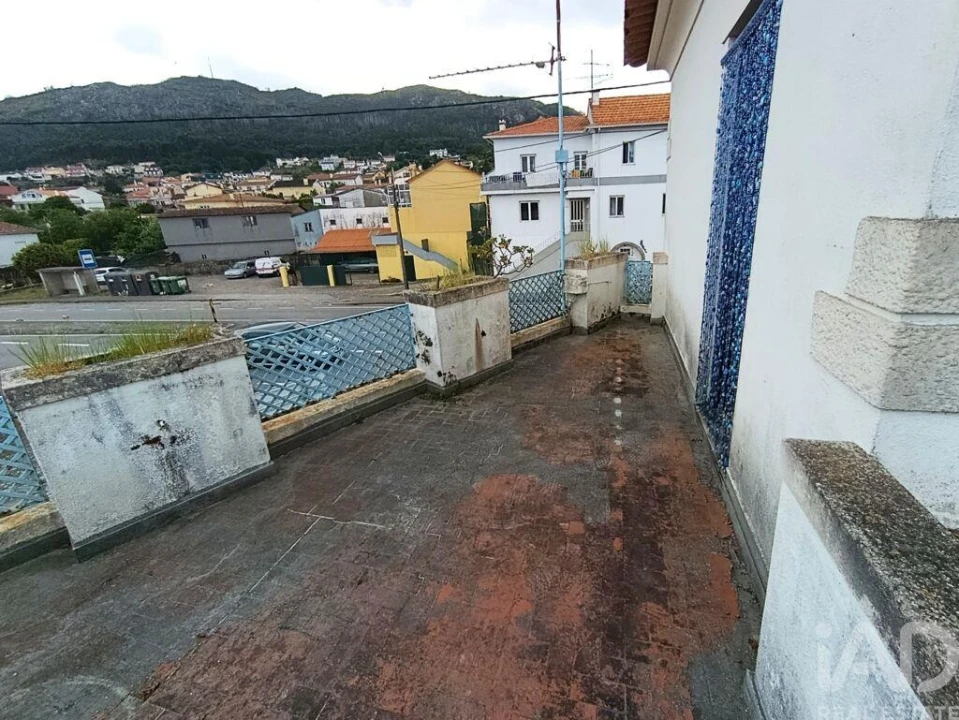 Moradia T3 para Venda em Lanhelas Foto 5