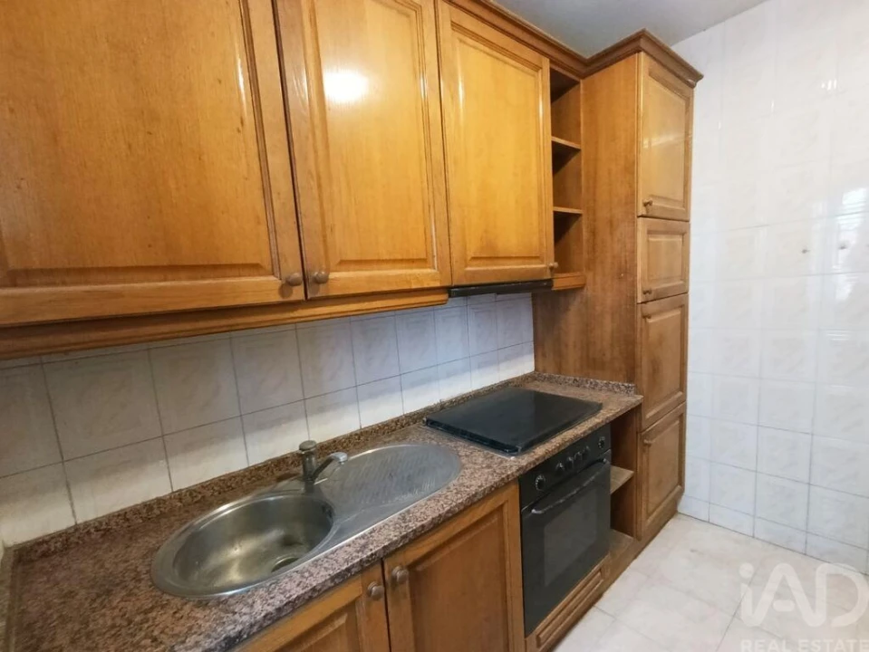 Moradia T3 para Venda em Lanhelas Foto 19