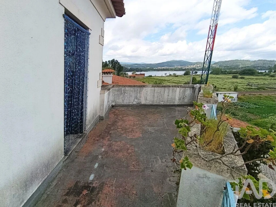 Moradia T3 para Venda em Lanhelas Foto 6