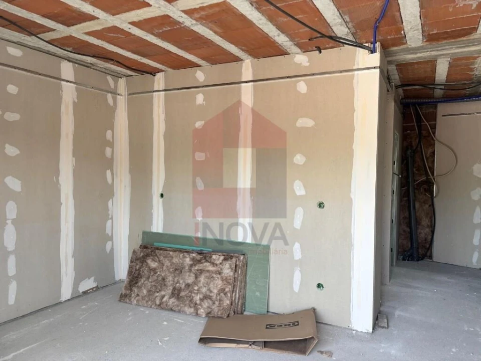 Moradia T3 para Venda em Ferreiros e Gondizalves Foto 18