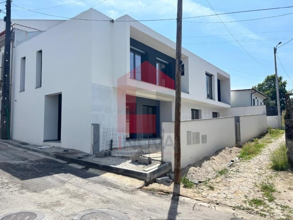 Moradia T3 para Venda em Ferreiros e Gondizalves Foto 28
