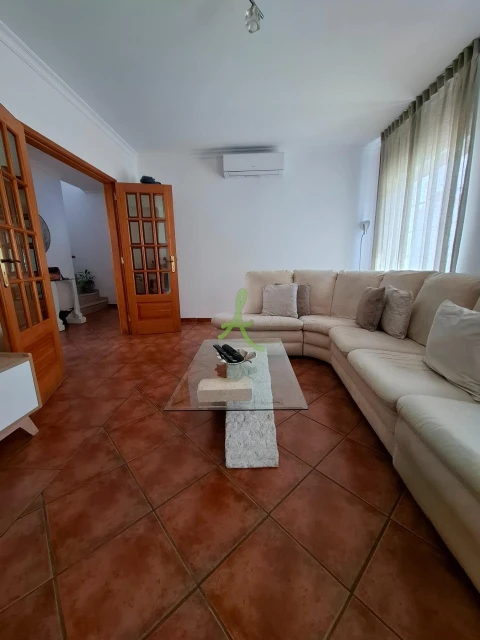 Moradia T2 para Venda em Alcantarilha e Pêra