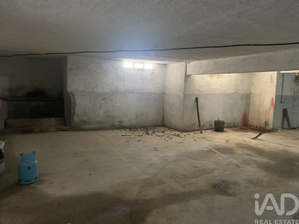 Garagem para Venda em Alijo Foto 4