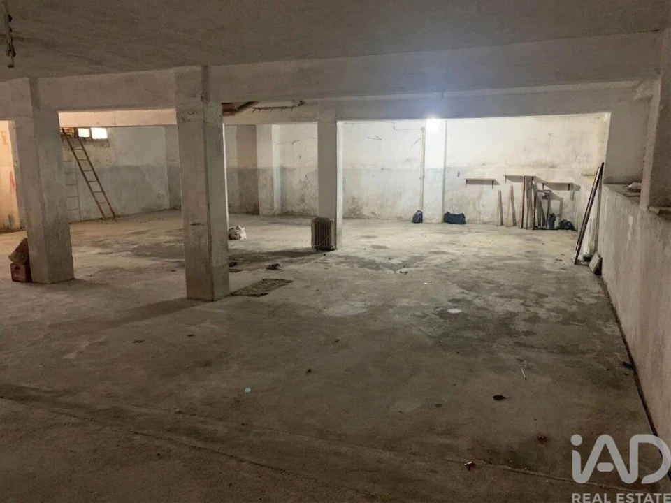 Garagem para Venda em Alijo Foto 3