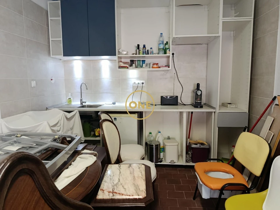 Garagem para Venda em Póvoa de Santa Iria e Forte da Casa Foto 1