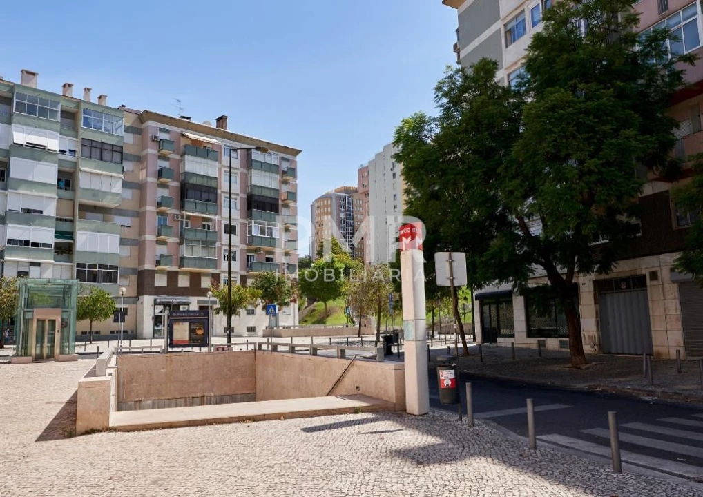 Apartamento T2 para Venda em Lumiar Foto 11
