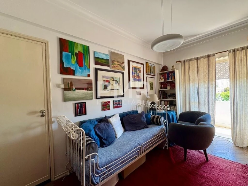 Apartamento T2 para Venda em Lumiar Foto 3