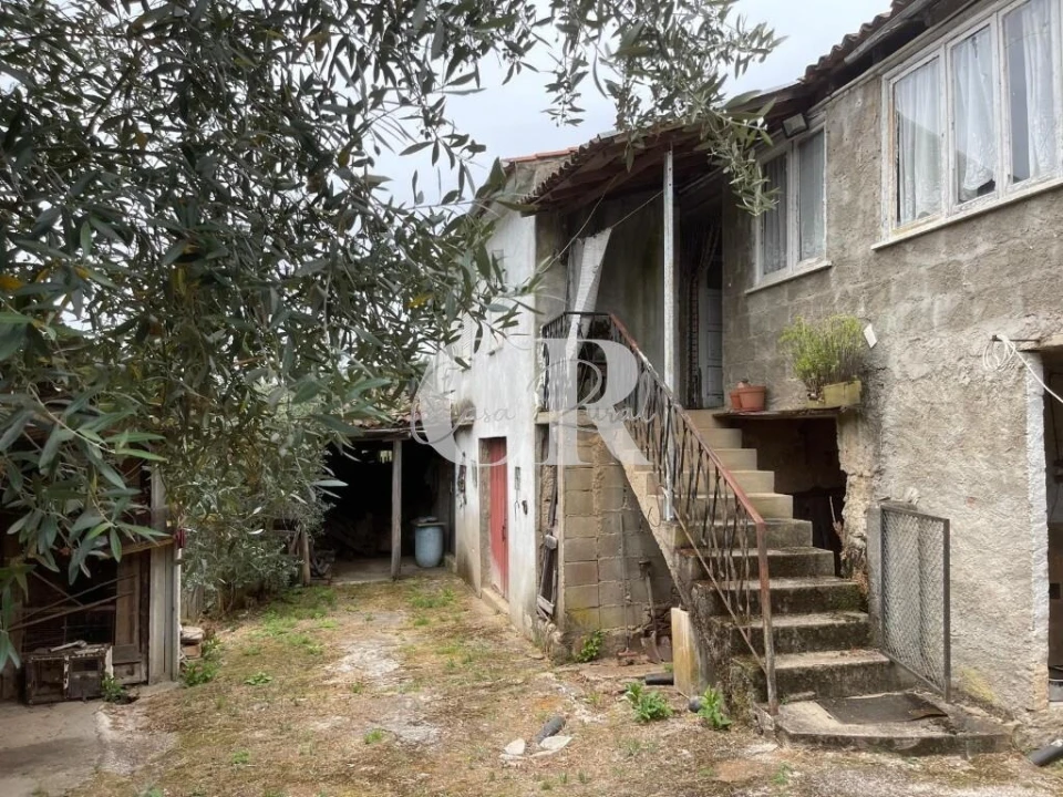 Quinta T3 para Venda em Vila Nova do Ceira Foto 1