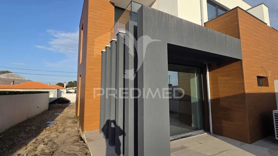 Moradia T4 para Venda em Aradas