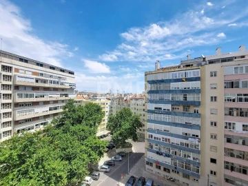 Apartamento T3 para Arrendamento em Lumiar