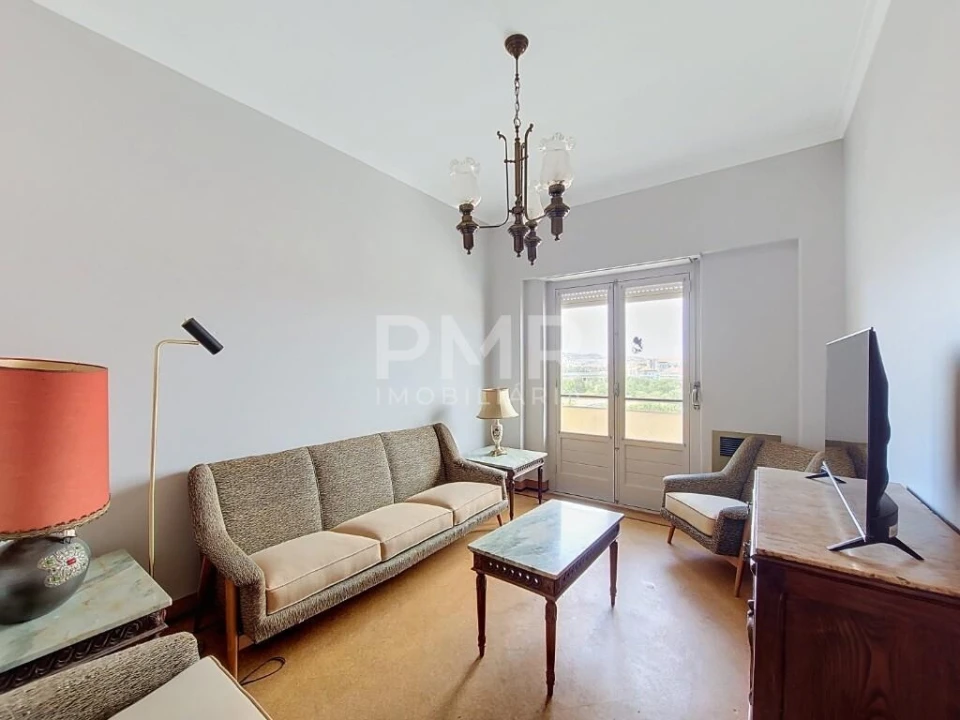 Apartamento T3 para Arrendamento em Lumiar Foto 1