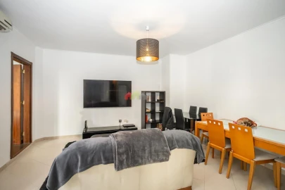 Apartamento T1 para Venda em Baixa da Banheira e Vale da Amoreira