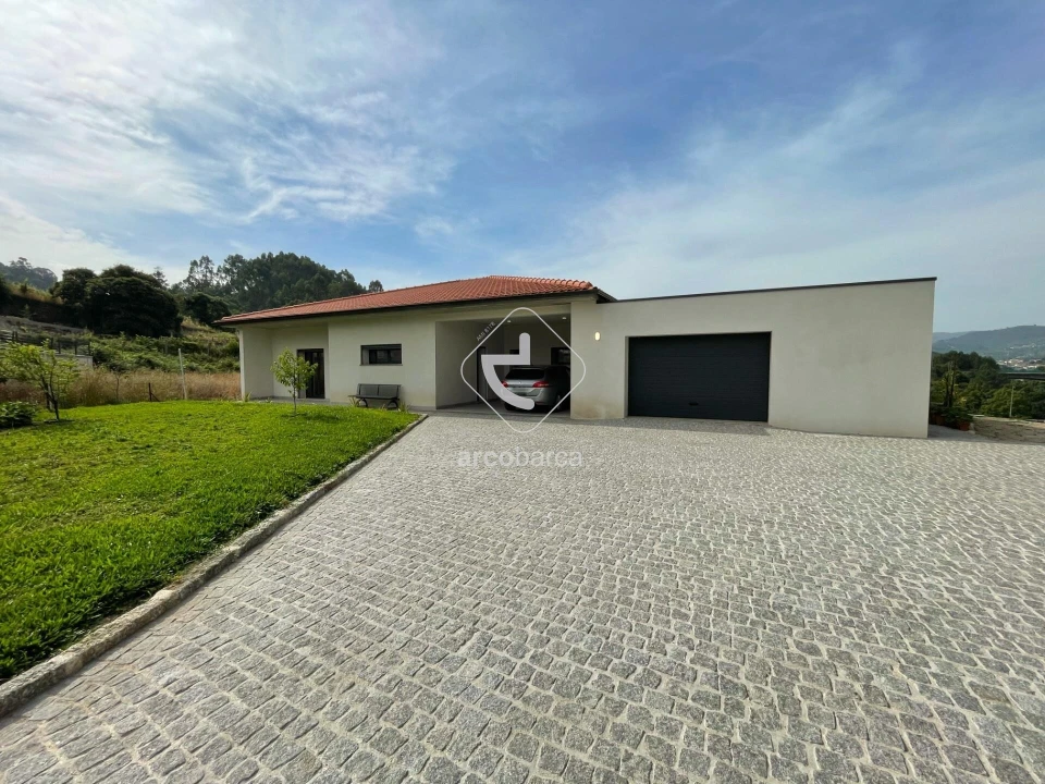 Moradia T3 para Venda em Paço Foto 23