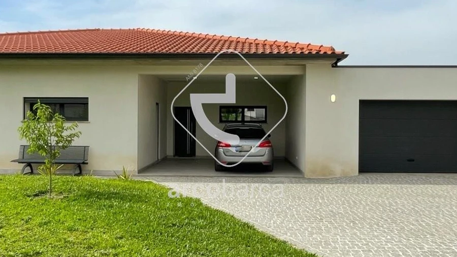 Moradia T3 para Venda em Paço