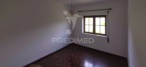 Moradia T3 para Venda em Almalagues