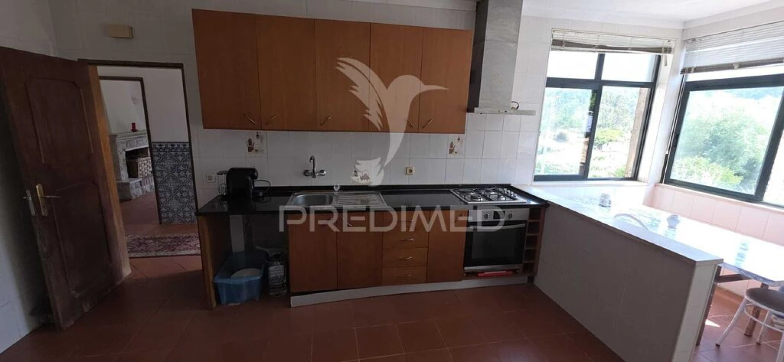 Moradia T3 para Venda em Almalagues Foto 6