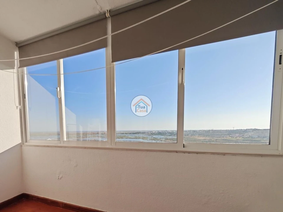Apartamento T3 para Venda em Faro (Sé e São Pedro) Foto 32