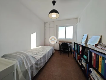 Apartamento T3 para Venda em Faro (Sé e São Pedro)