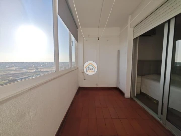 Apartamento T3 para Venda em Faro (Sé e São Pedro)