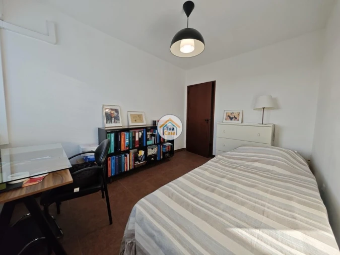 Apartamento T3 para Venda em Faro (Sé e São Pedro) Foto 25