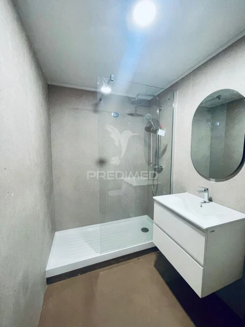 Apartamento T2 para Venda em Funchal (Santa Maria Maior)