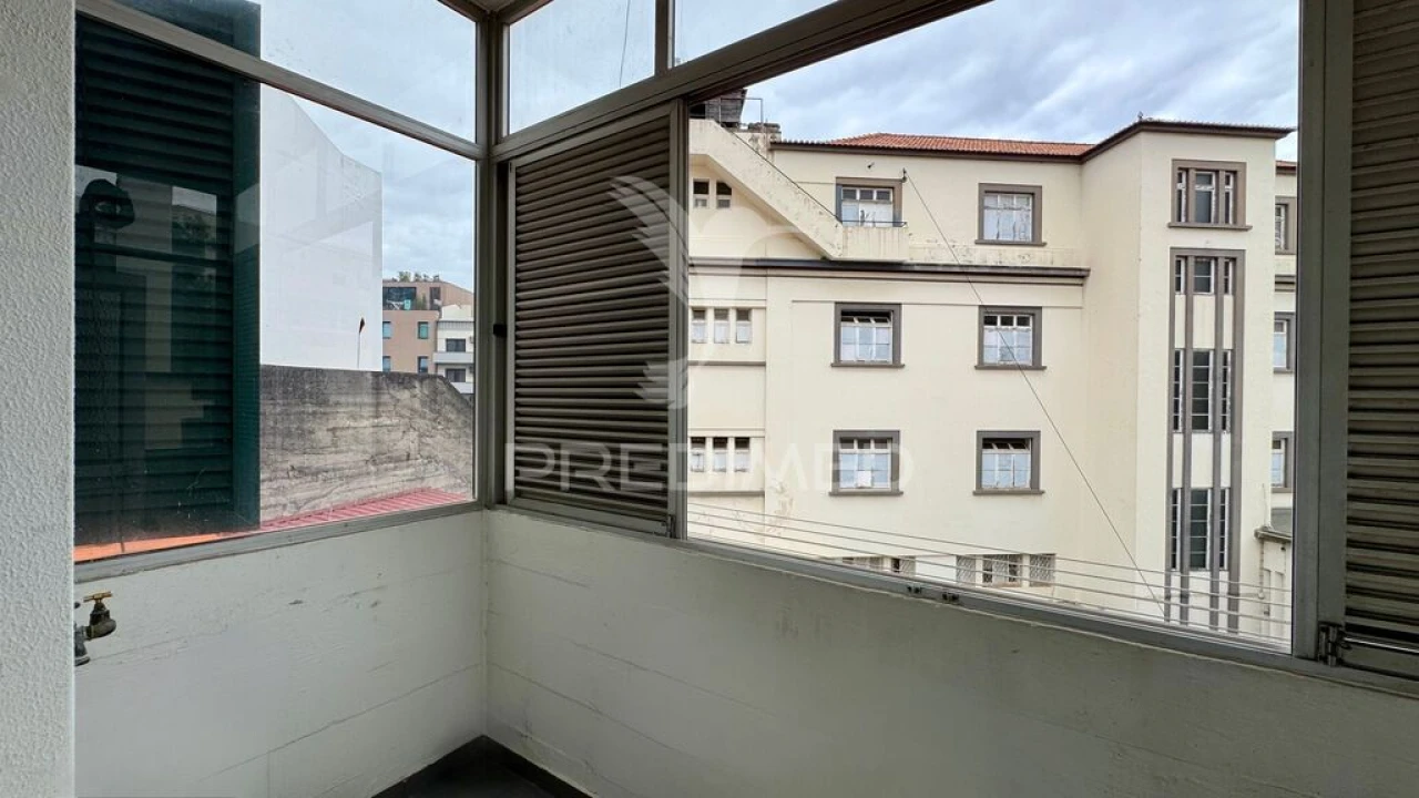 Apartamento T2 para Venda em Funchal (Santa Maria Maior) Foto 6