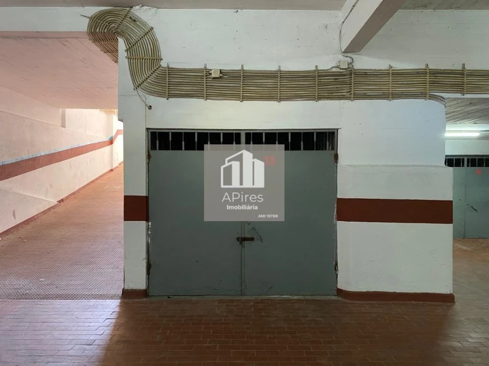 Garagem para Venda em Costa da Caparica Foto 5