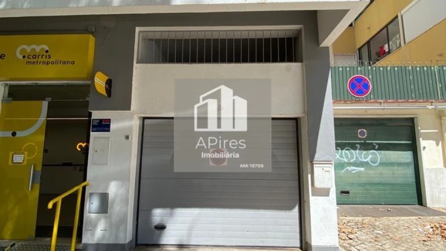 Garagem para Venda em Costa da Caparica