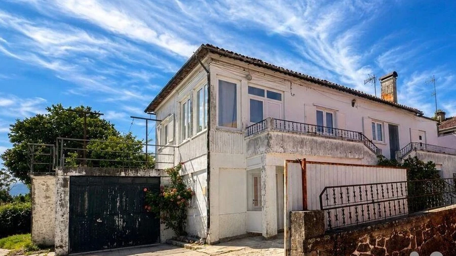 Moradia T4 para Venda em Vila de Punhe