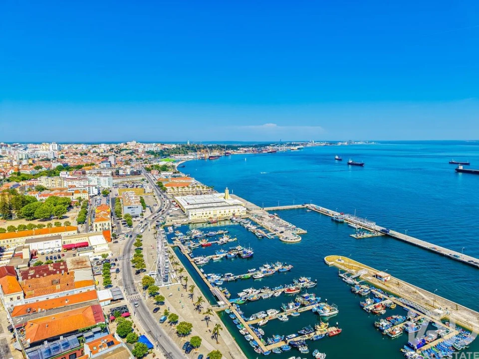 Prédio para Venda em União das Freguesias de Setúbal Foto 37