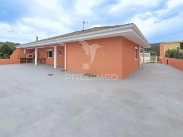 Moradia T3 para Venda em Canedo, Vale e Vila Maior
