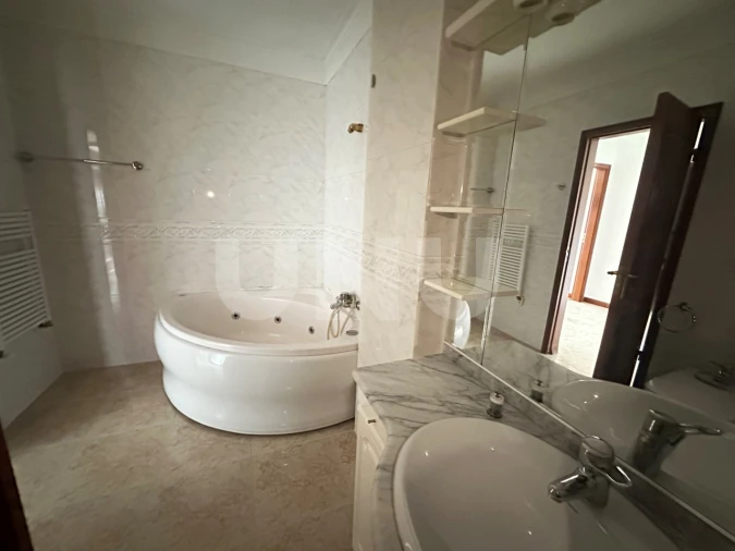 Apartamento T3 para Venda em Castelo Branco Foto 33