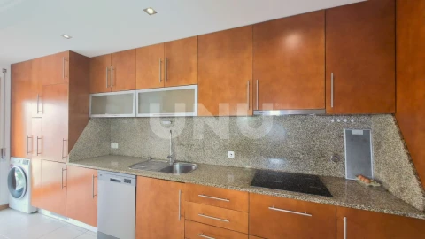 Apartamento T3 para Venda em Santa Maria da Feira, Travanca, Sanfins e Espargo