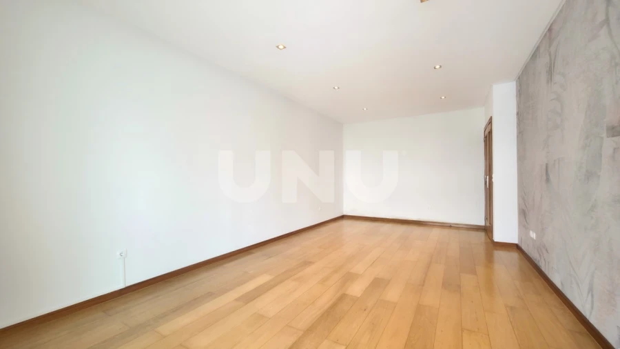 Apartamento T3 para Venda em Santa Maria da Feira, Travanca, Sanfins e Espargo Foto 3