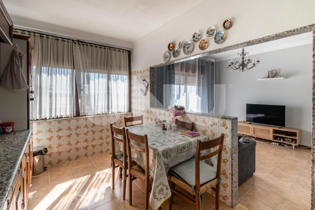 Apartamento T2 para Venda em Covilhã e Canhoso Foto 7