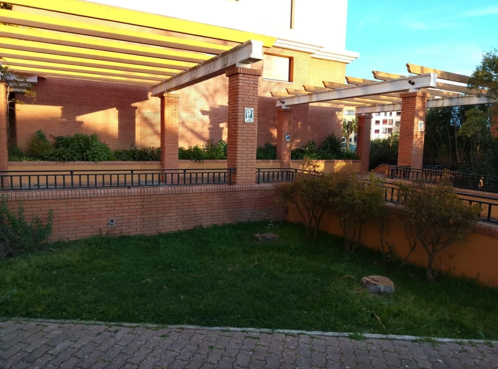 Garagem para Arrendamento em Alverca do Ribatejo e Sobralinho Foto 3