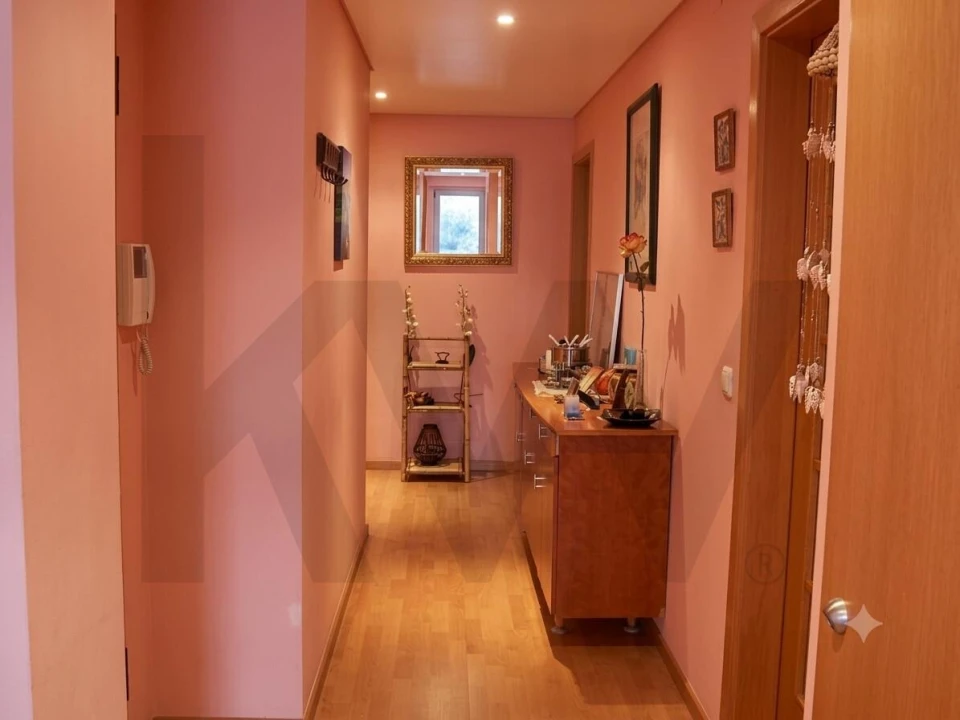 Apartamento T4 para Venda em Marvila Foto 2