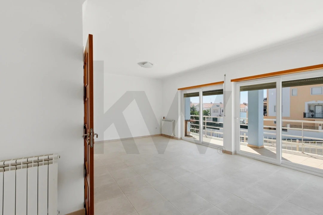 Moradia T3 para Venda em Lourinhã e Atalaia Foto 6