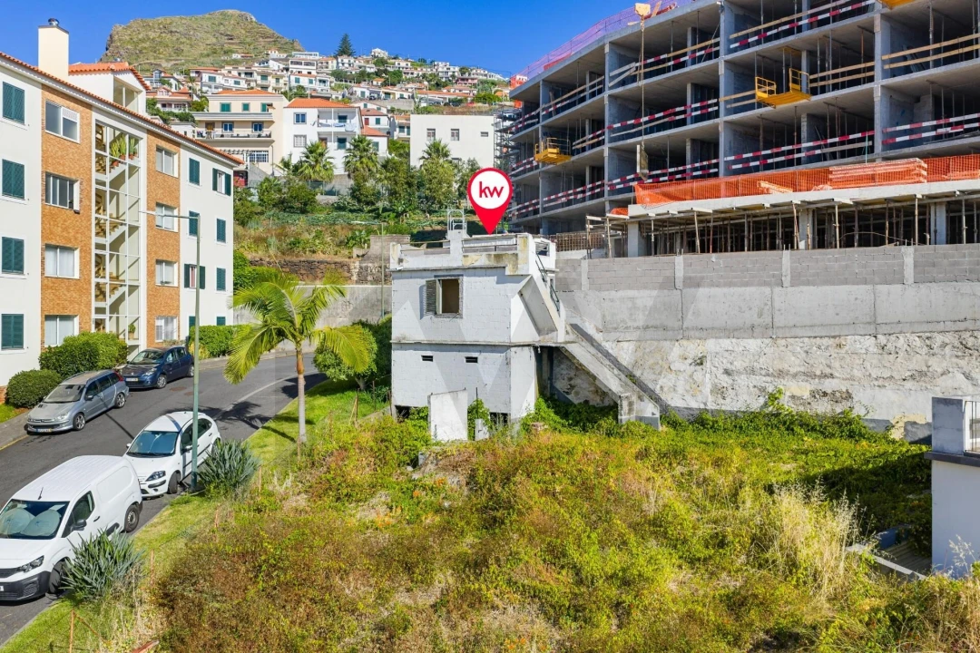 Terreno para Venda em Camara de Lobos Foto 12