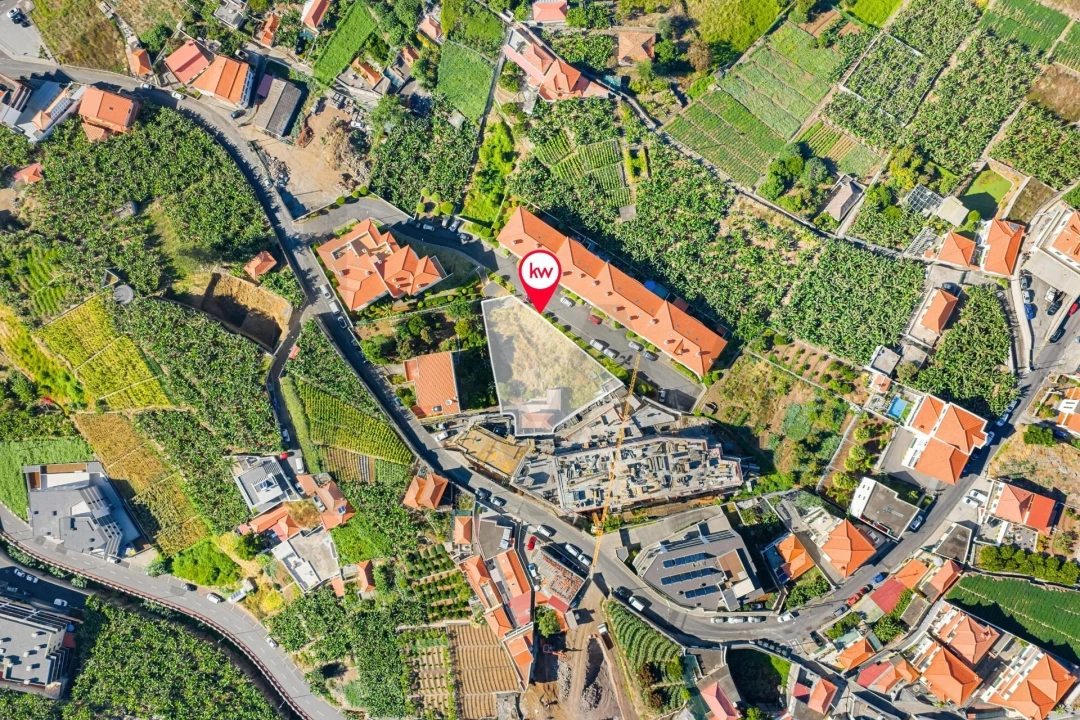 Terreno para Venda em Camara de Lobos Foto 4