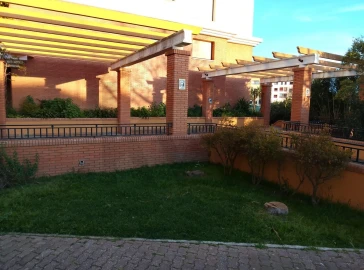 Armazém para Arrendamento em Alverca do Ribatejo e Sobralinho