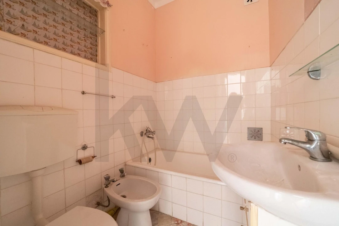 Apartamento T2 para Venda em Queluz e Belas Foto 9