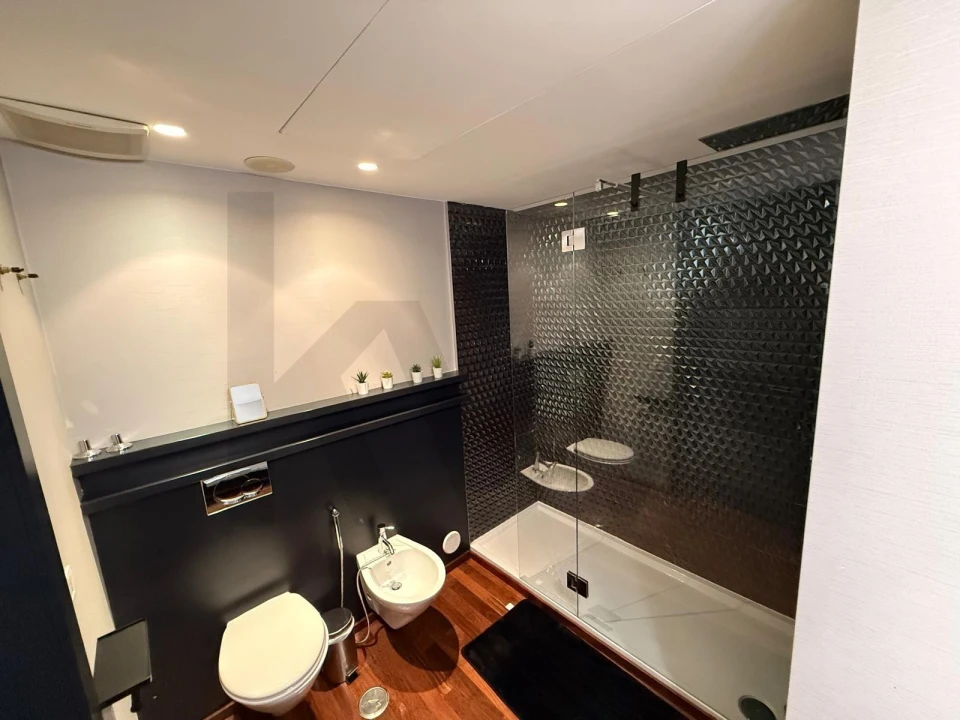 Apartamento T3 para Arrendamento em Moscavide e Portela Foto 13