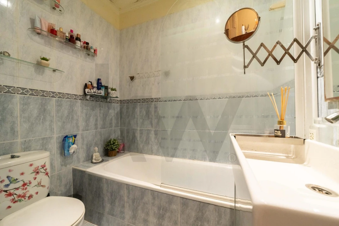 Apartamento T2 para Venda em Alcantara Foto 4